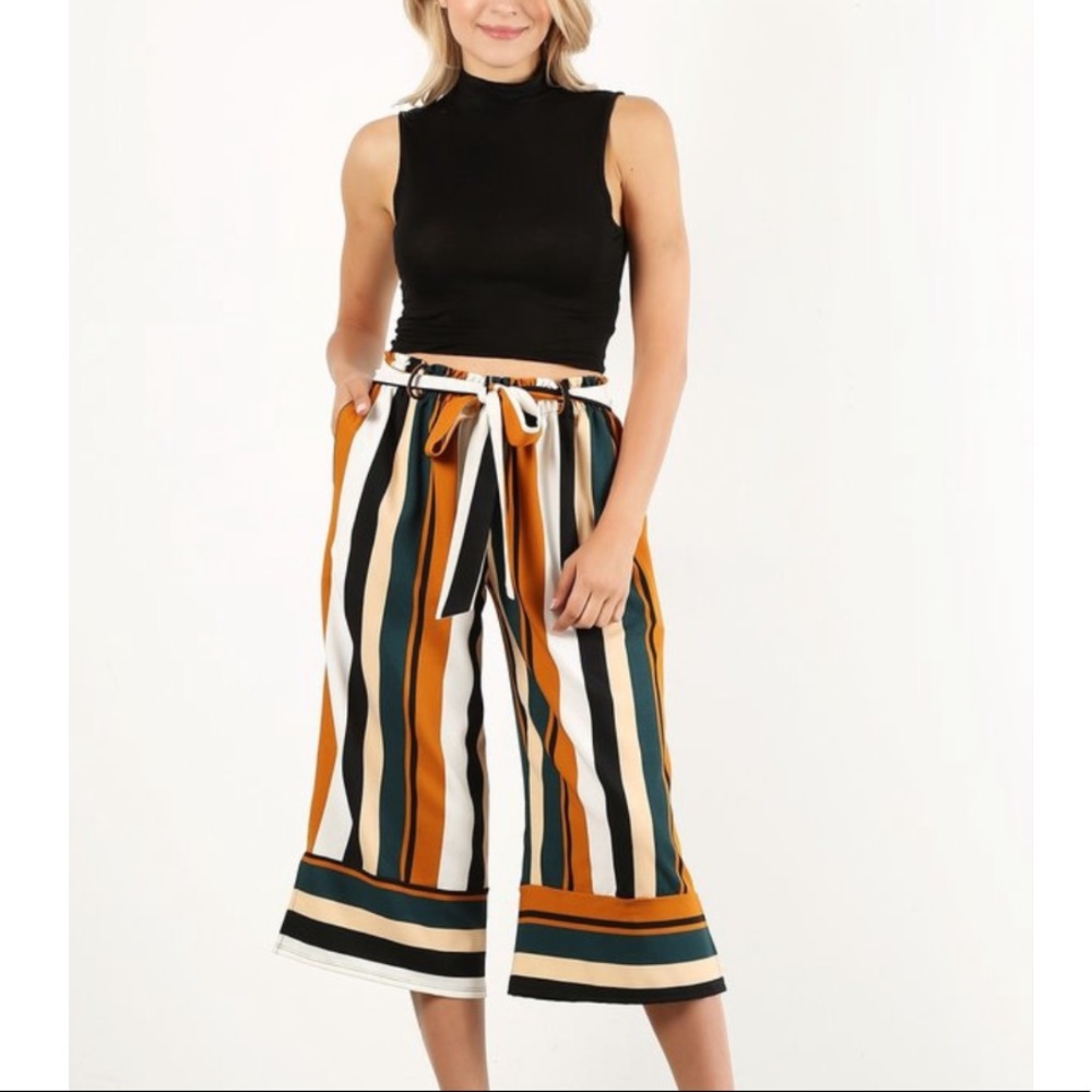 Plus Size High Waisted Wide Leg Capri